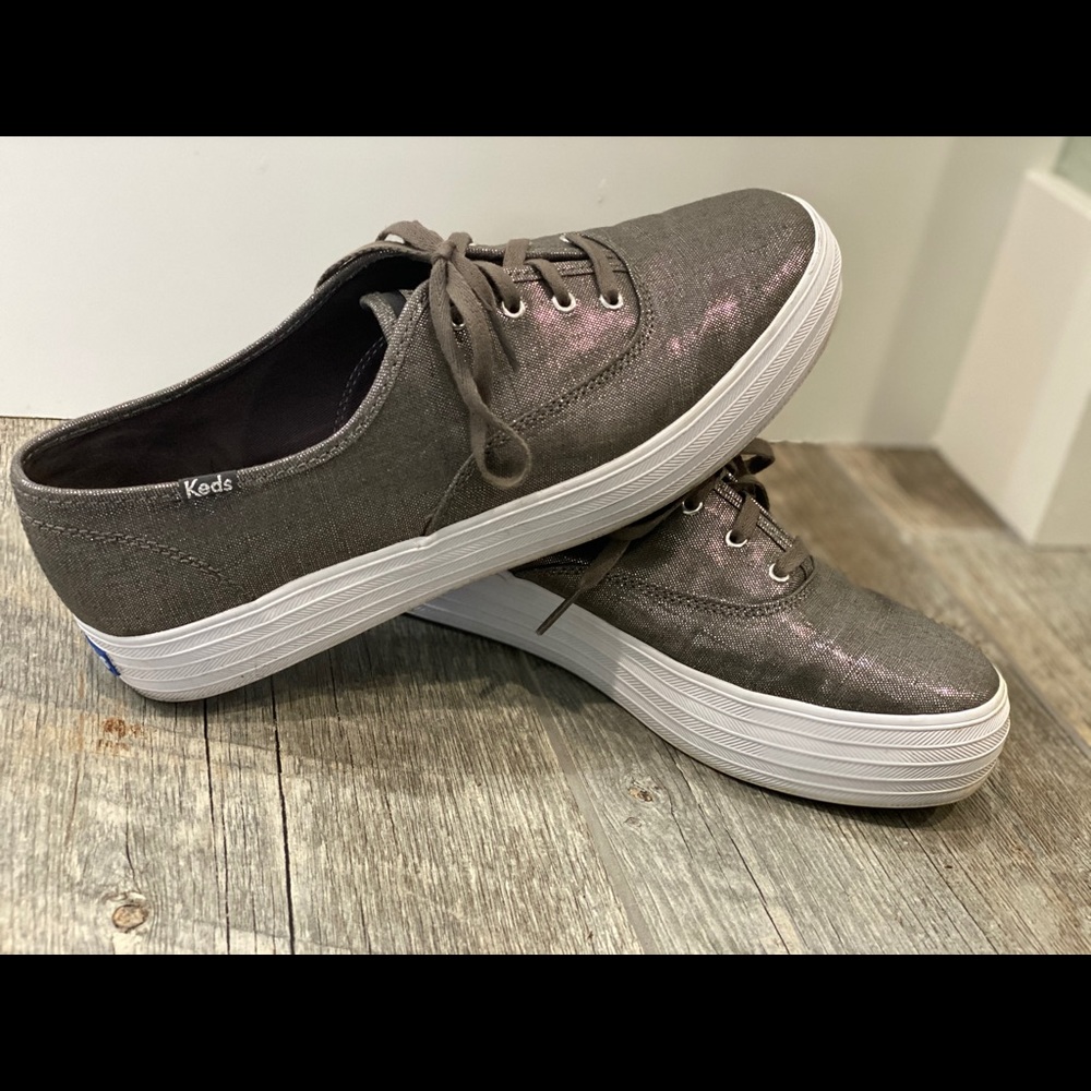Keds women’s silver shimmer shoes size 9.5